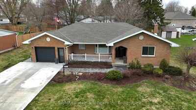 720 Sports Dr, Huron East - Brussels image-0-2