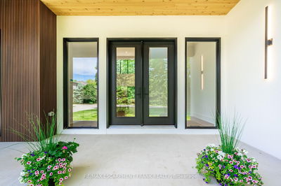 149 Rosemary Lane, Hamilton - Ancaster image-0-2