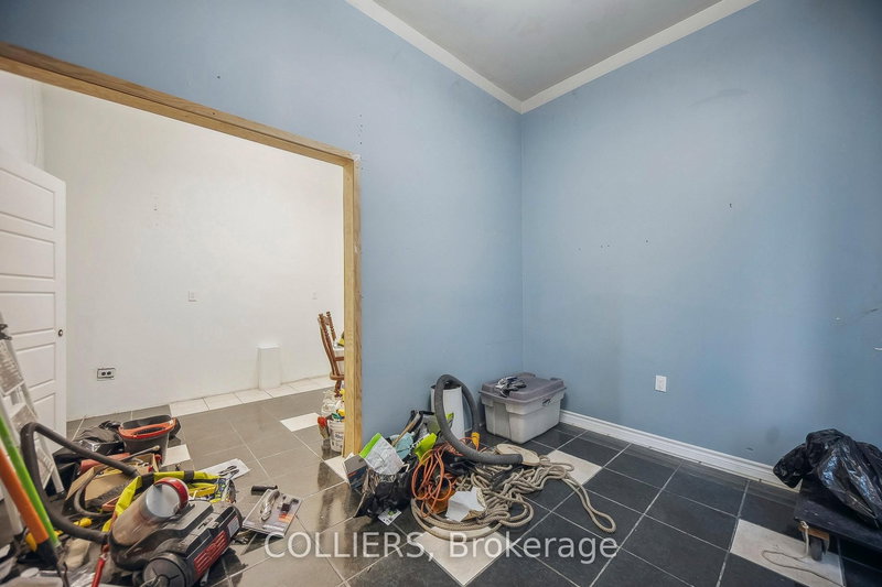 49 Glen Rd, Hamilton, L8S 3M6 | Image 2