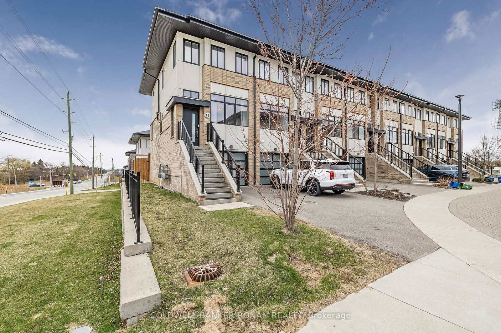 Townhouse for sale at 15 Wilings Lane, Hamilton, Ancaster, L9G 0H3 - MLS: X12093843