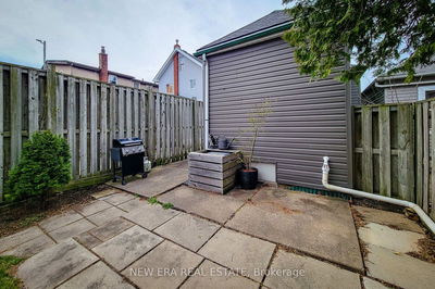 18 Ellis Ave, Hamilton - Crown Point image-0-3