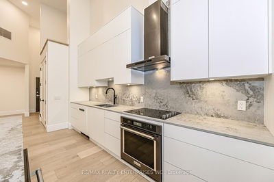 Unit #PH05 — 112 King St, Hamilton - Beasley image-0-3