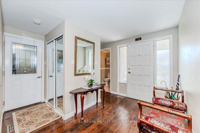 107 Roseneath Crescent