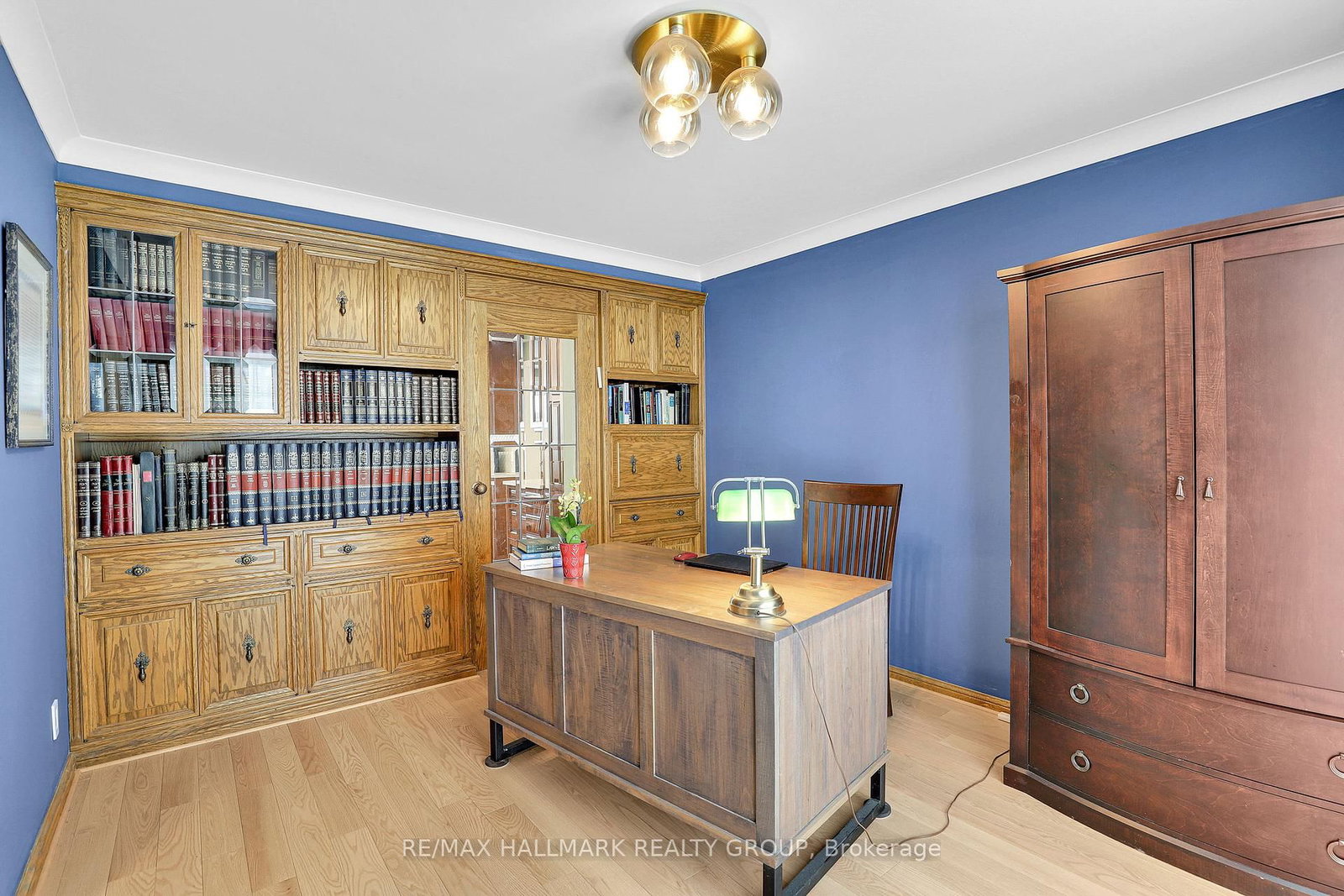 Listing Image 7