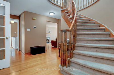 1016 Deauville Cres, Orleans - Orleans Wood image-0-4