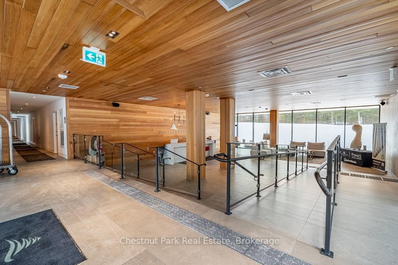 113 - 120 Carrick Tr, Gravenhurst, P1P 0B6 | Image 2