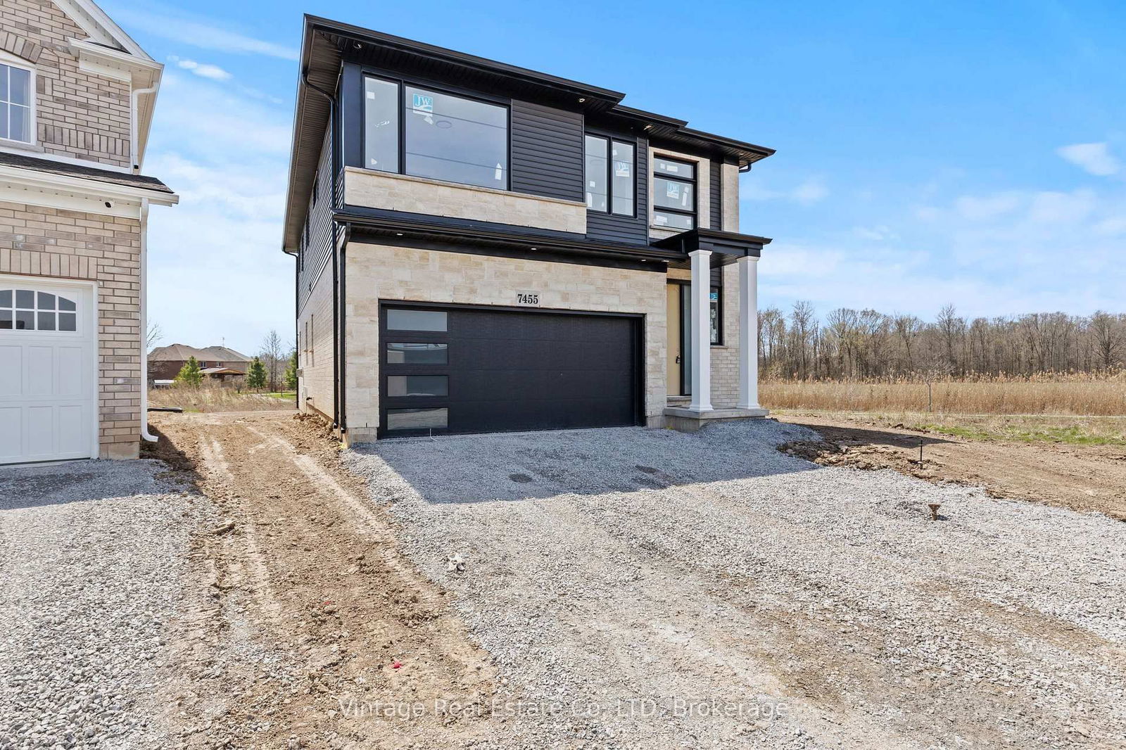 Detached House for sale at 7455 Majestic Trail, Niagara Falls, Brown, L2H 3V9 - MLS: X12094870