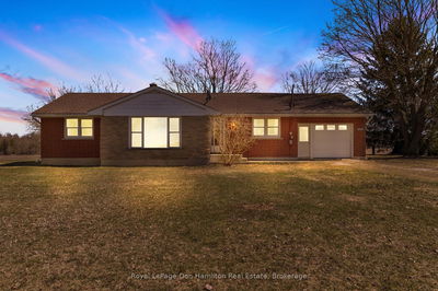 8119 Rd 177, North Perth - Wallace