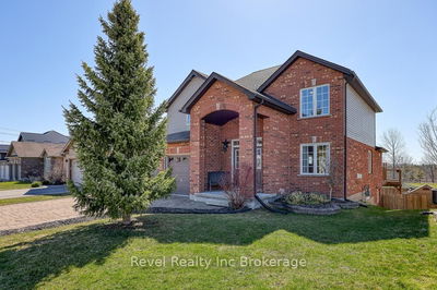 7 Woodhatch Cres, Ingersoll - North image-0-2
