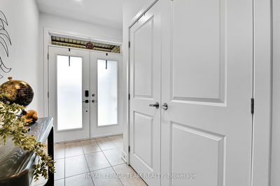 202 Zinnia Way, Manotick - Riverside South/Gloucester Glen image-0-3
