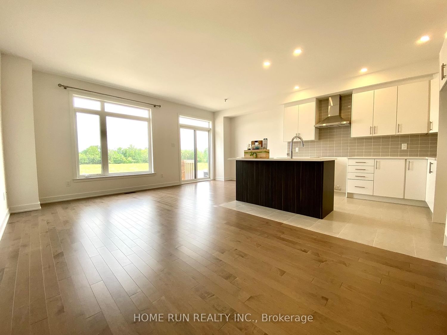 Townhouse for lease at 202 Darjeeling Avenue, Ottawa, Barrhaven - Heritage Park, K2J 6Y7 - MLS: X12095147