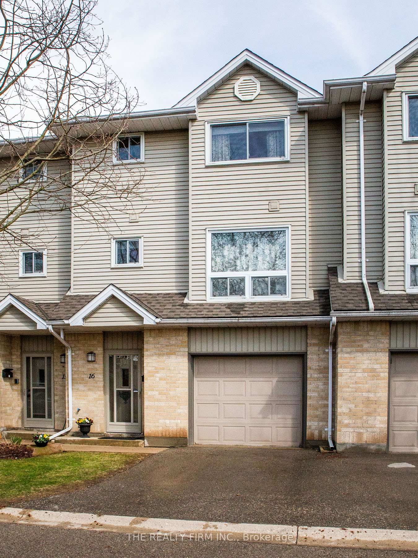 Townhouse for sale at 16-1990 Wavell Street, London East, East I, N5V 4N5 - MLS: X12095158