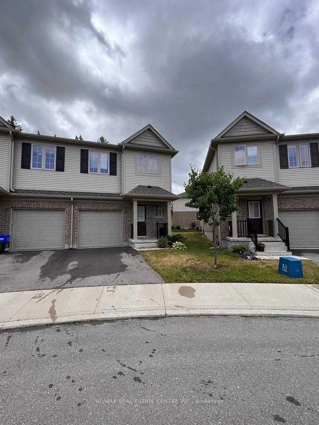 36 - 50 Pinnacle Drive