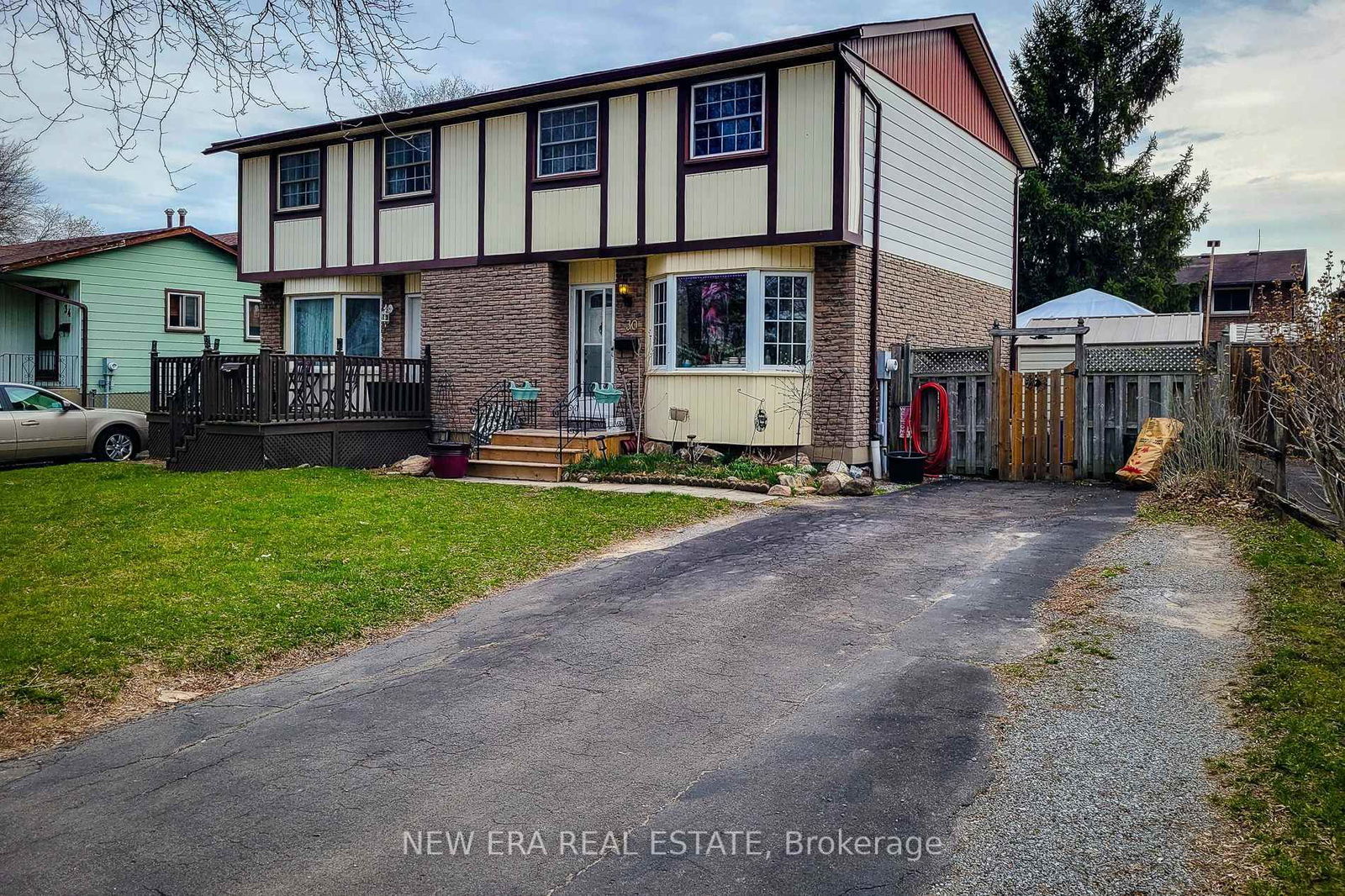 Semi-Detached House for sale at 30 Lafayette Drive, St. Catharines, Lakeport, L2N 6C2 - MLS: X12095345