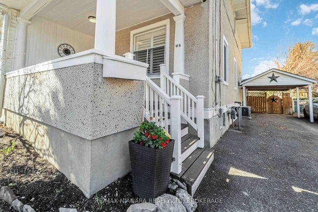411/2 Ottawa Street