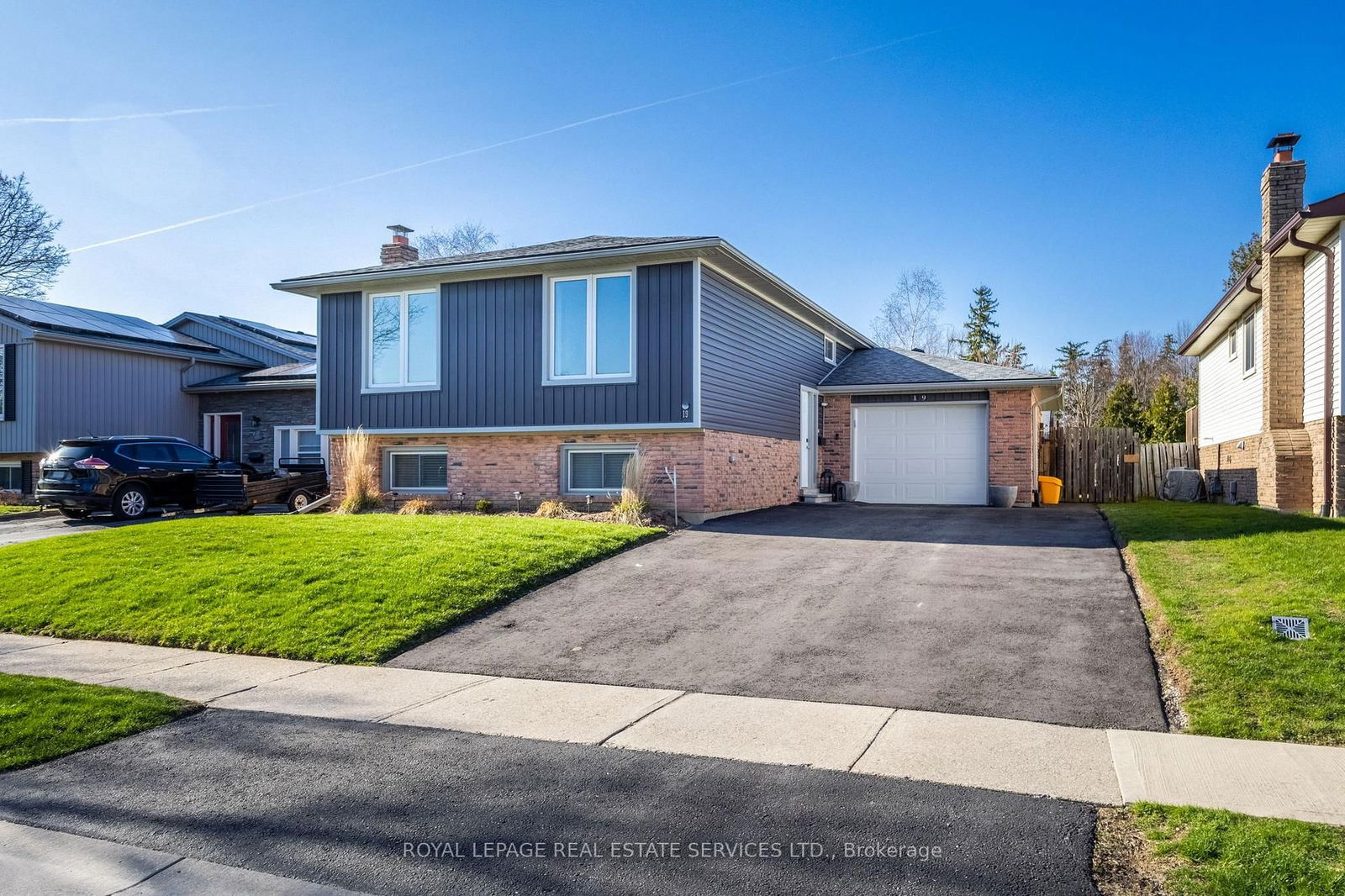 Detached House for sale at 19 Southglen Road, Brant, Brantford Twp, N3R 6Z8 - MLS: X12095727