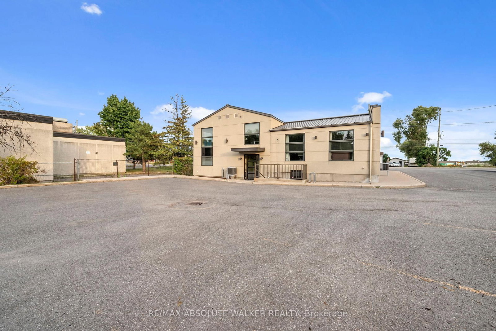 3591 Innes Road - Photo 21