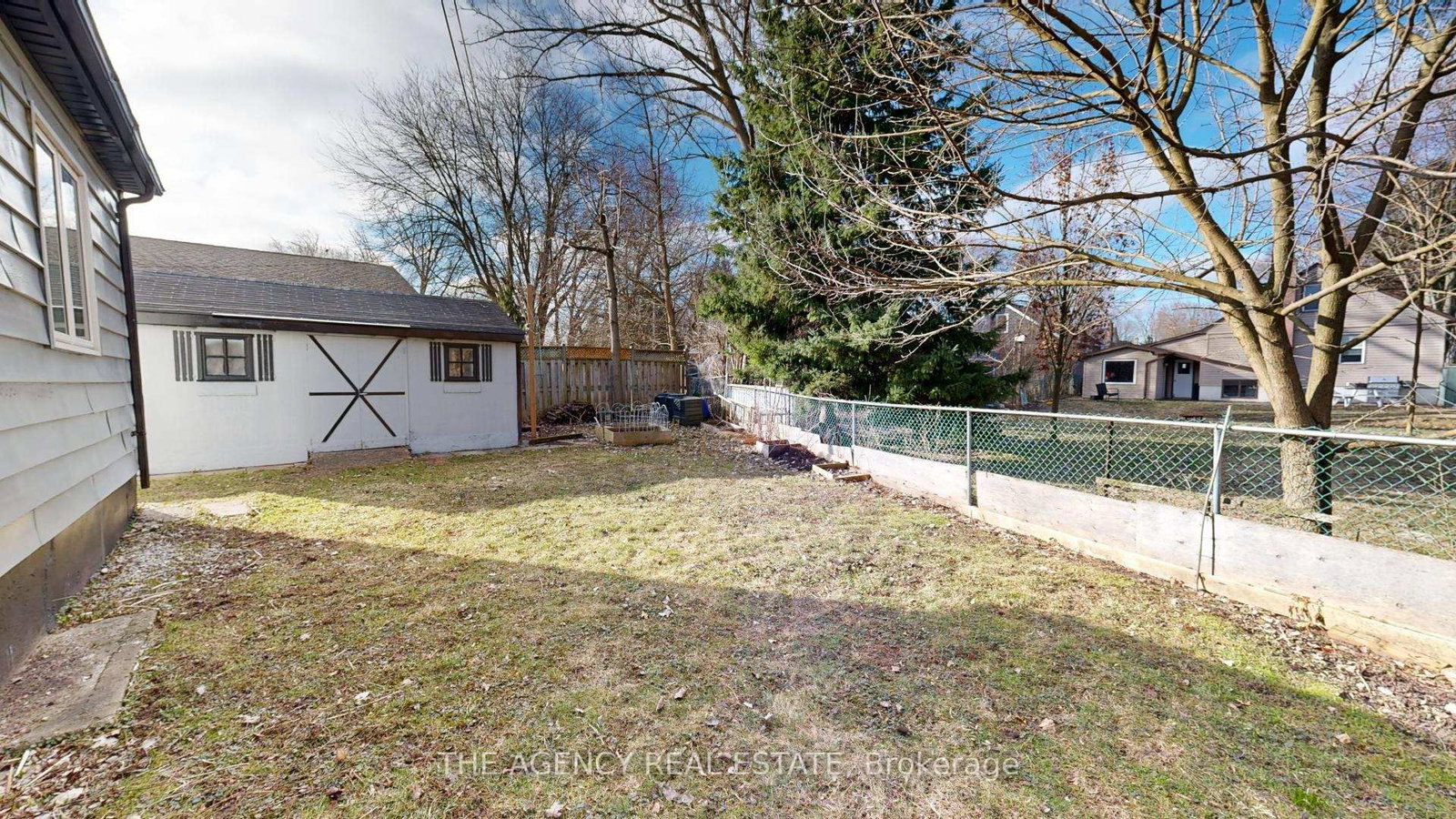 Listing Image 41