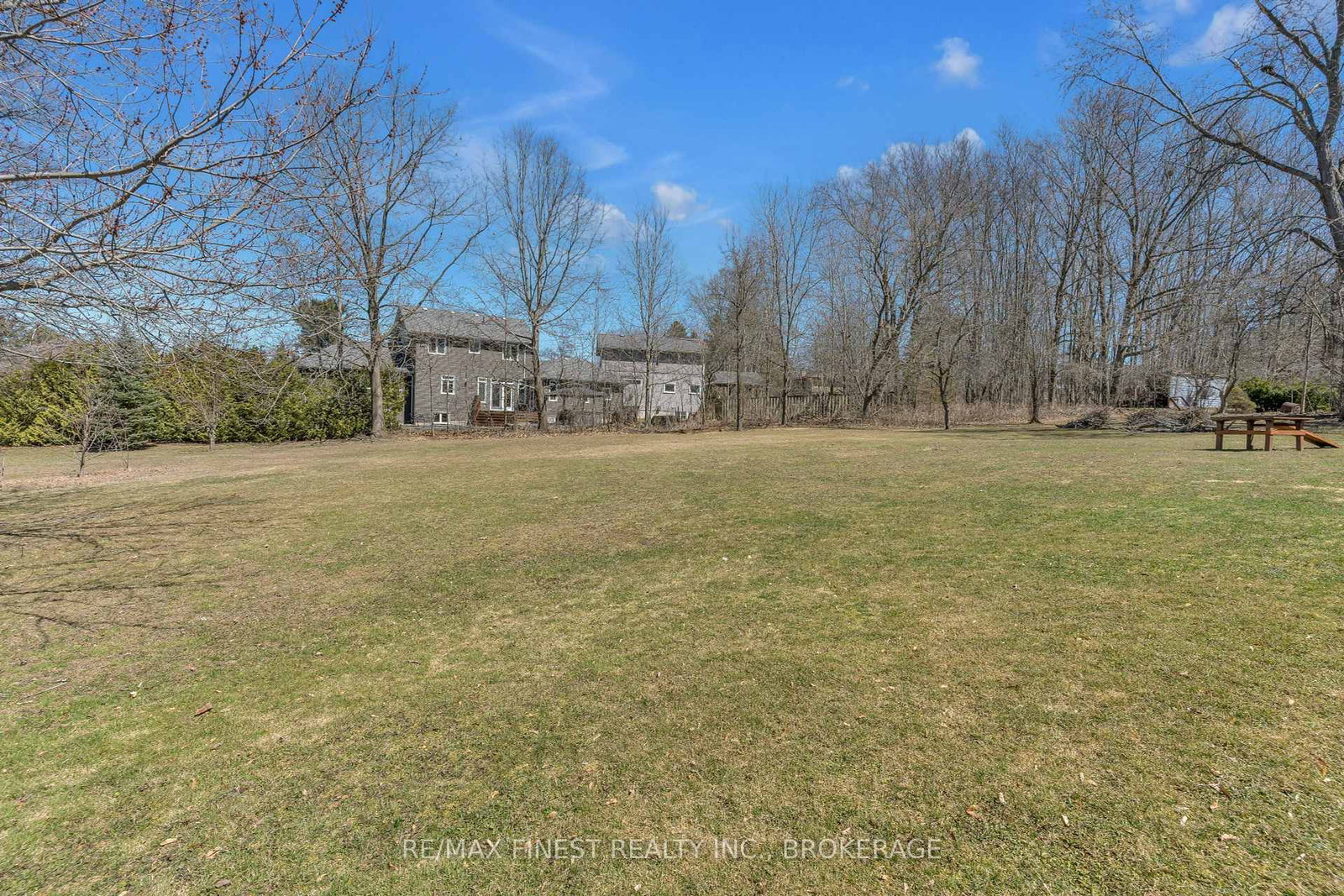 Listing Image 44