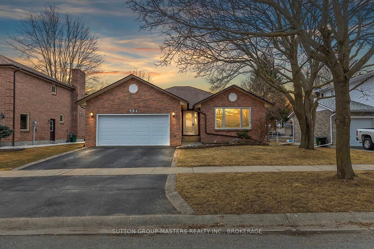 Detached House sold at 984 Ambleside Crescent, Kingston, North of Taylor-Kidd Blvd, K7P 2B7 - MLS: X12095987