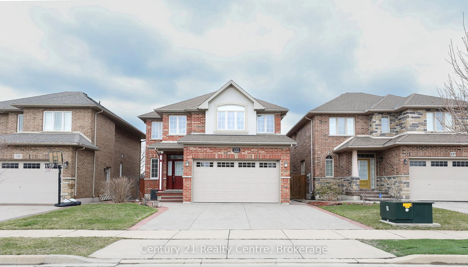 Detached House for sale at 133 Eaglewood Drive, Hamilton, Eleanor, L8W 0B2 - MLS: X12096003