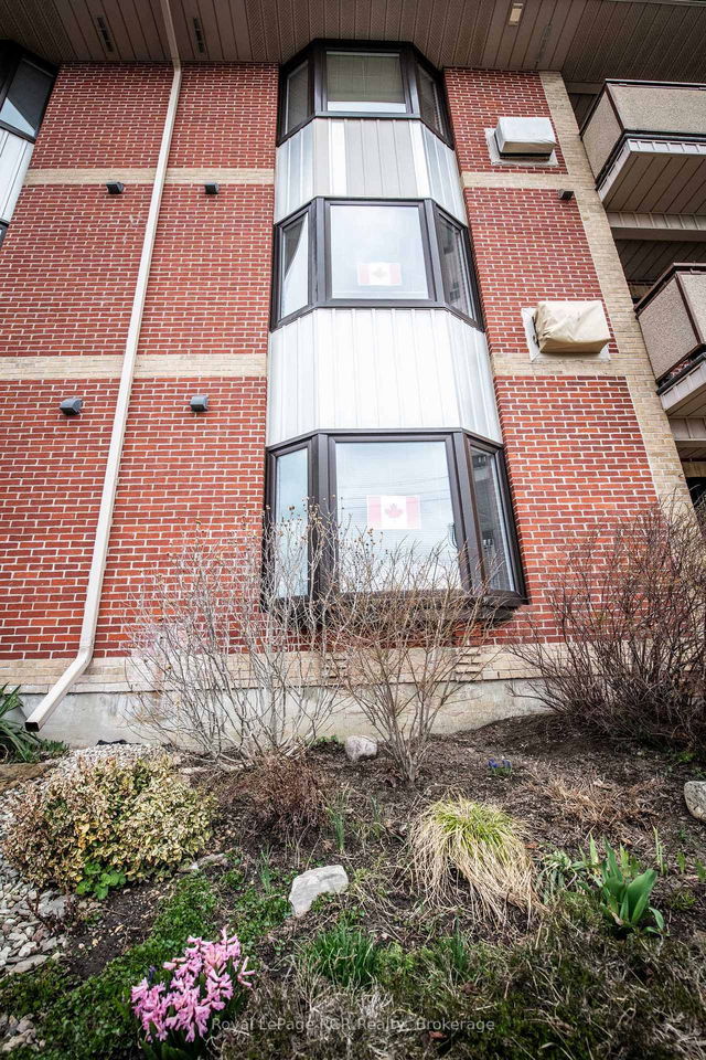 101 - 1-497 BIRMINGHAM ST WEST Street W W