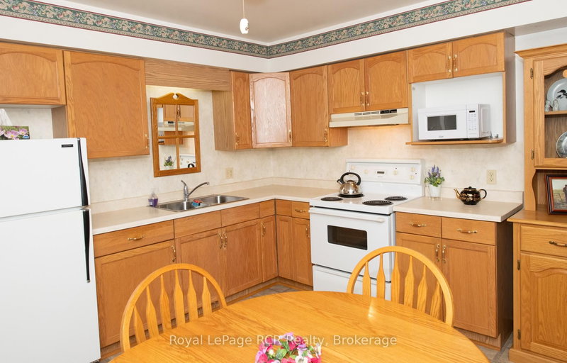 101 - 1-497 BIRMINGHAM ST WEST St W, Wellington North, N0G 2L1 | Image 3