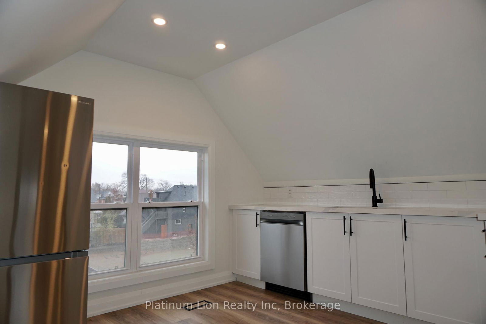 Detached House for lease at 3-15 Greenaway Avenue, Hamilton, Gibson, L8L 6C3 - MLS: X12096483