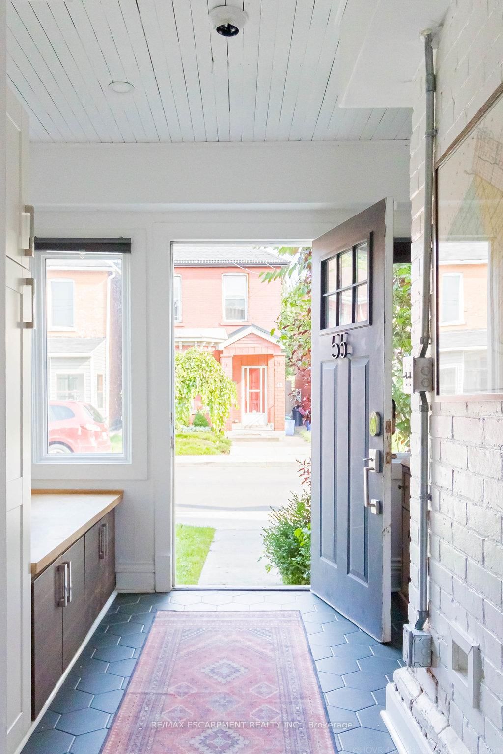 Detached House for sale at 55 Cheever Street, Hamilton, Beasley, L8L 5R6 - MLS: X12096861