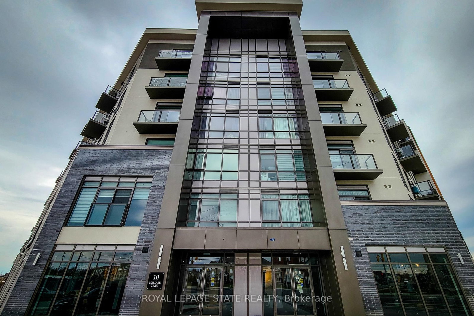 Listing Image 3