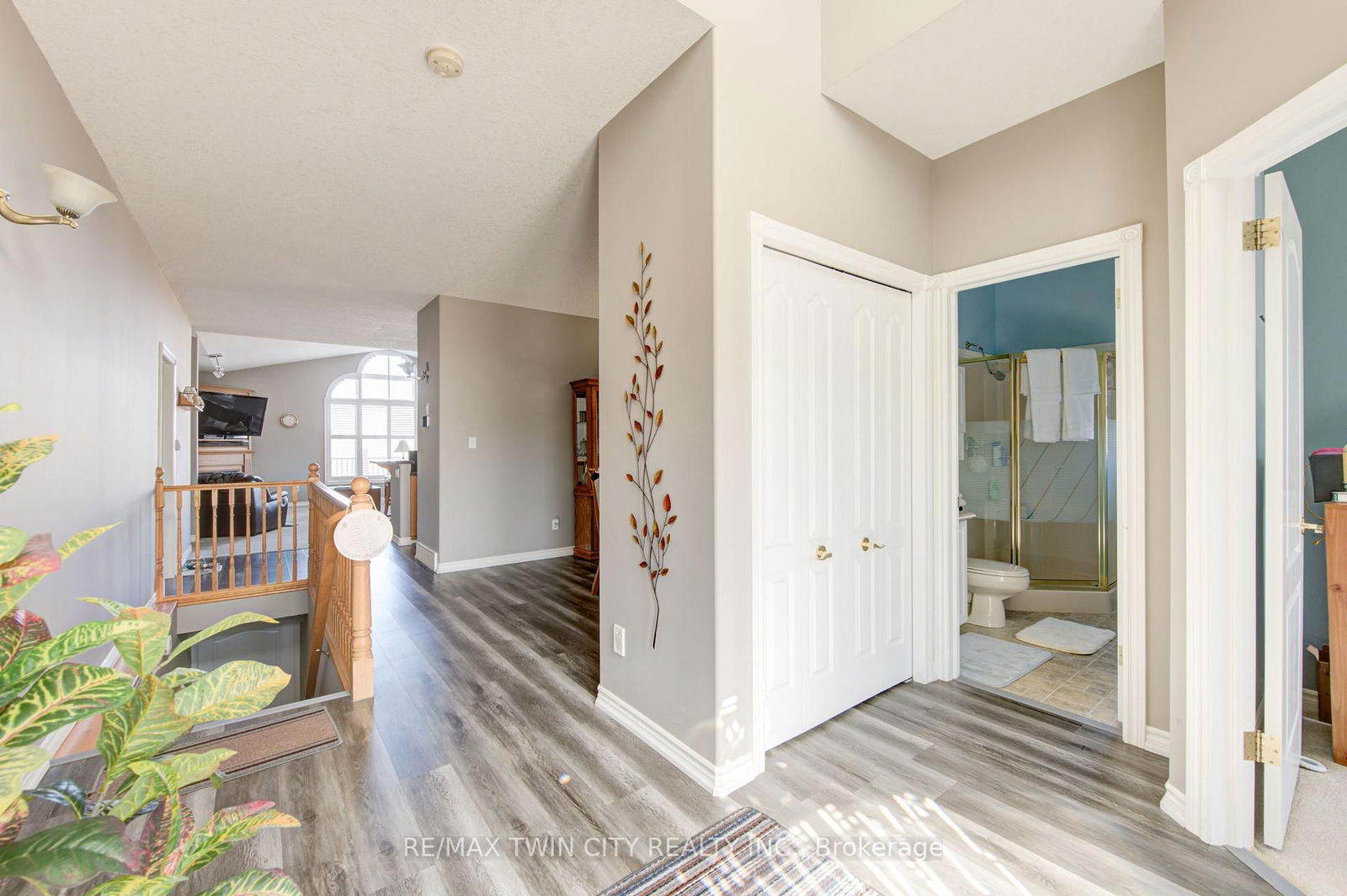 Property for sale at 40 Devonshire Drive, Wilmot, N3A 4J7 - MLS: X12096966