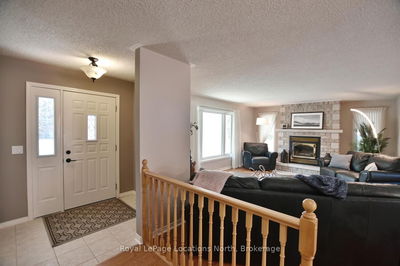 168 Queen's Bush Dr, Meaford - Meaford image-0-2