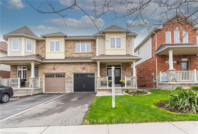 111 Bousfield Rise, Hamilton - Waterdown image-0-2