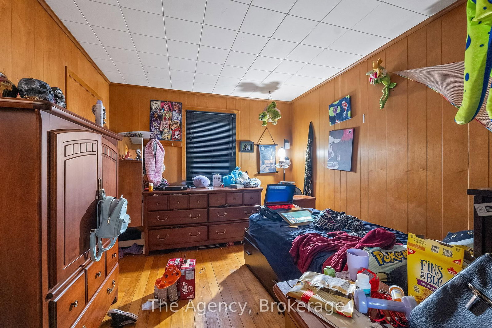 Listing Image 12