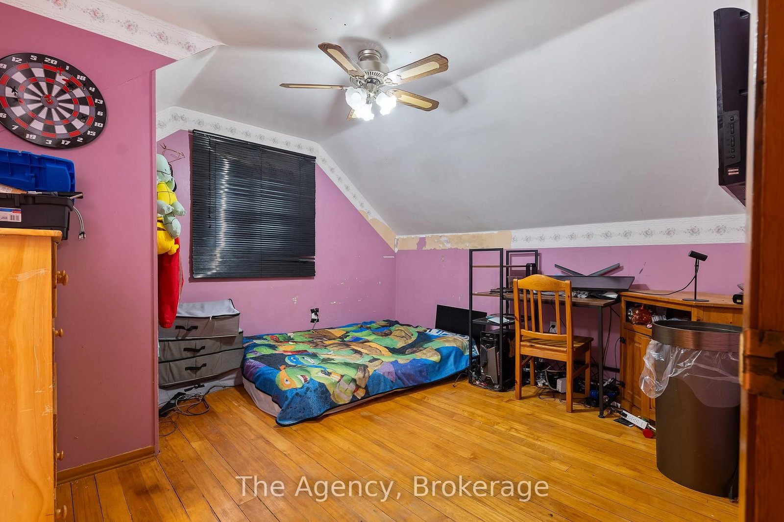 Listing Image 14