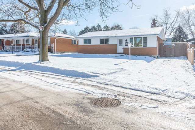 #Lower - 176 Wellesley Crescent