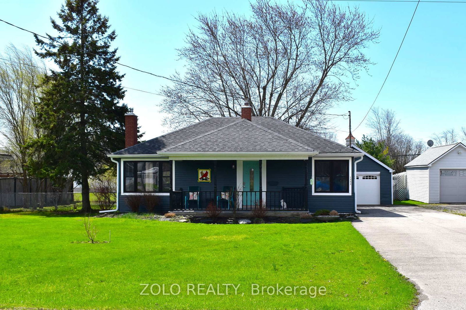 Detached House for sale at 1353 Orchard Avenue, Fort Erie, Crescent Park, L2A 3E5 - MLS: X12097431