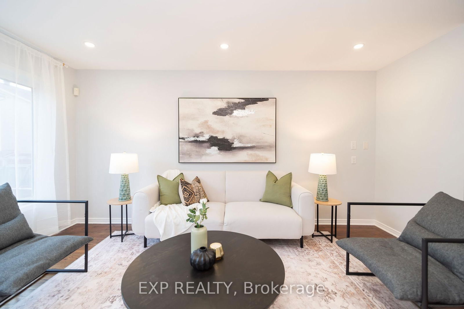 Townhouse leased at 191 Macoun Circle, Ottawa, Hunt Club Park/Greenboro, K1T 0H8 - MLS: X12097535