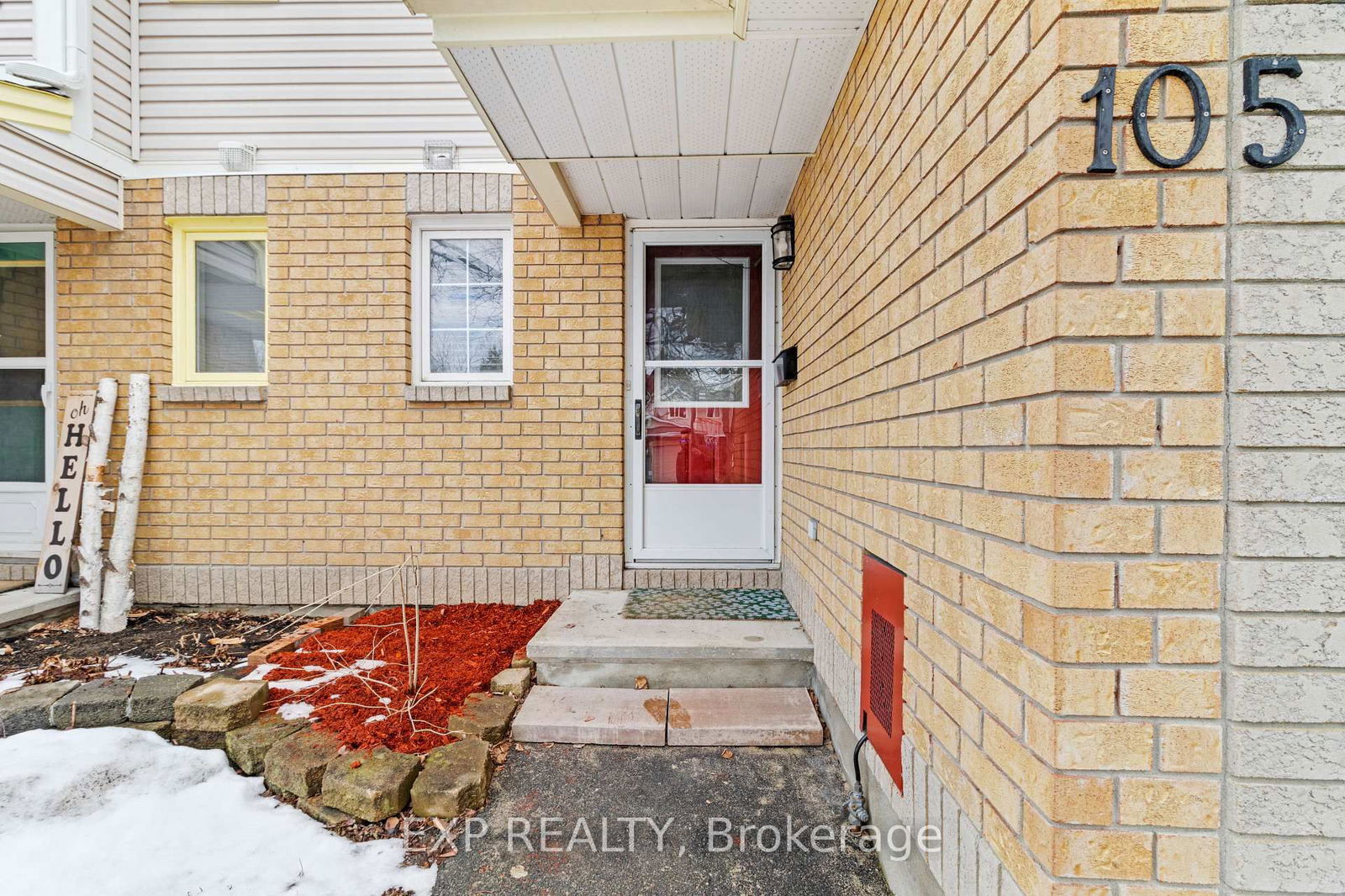 Townhouse for sale at 105 Banchory Crescent, Ottawa, Kanata - Morgan's Grant/South March, K2K 2V2 - MLS: X12097702
