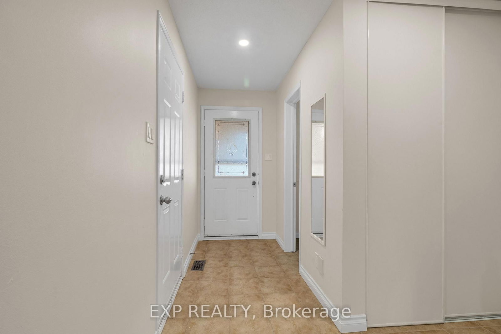 Townhouse for sale at 105 Banchory Crescent, Ottawa, Kanata - Morgan's Grant/South March, K2K 2V2 - MLS: X12097702