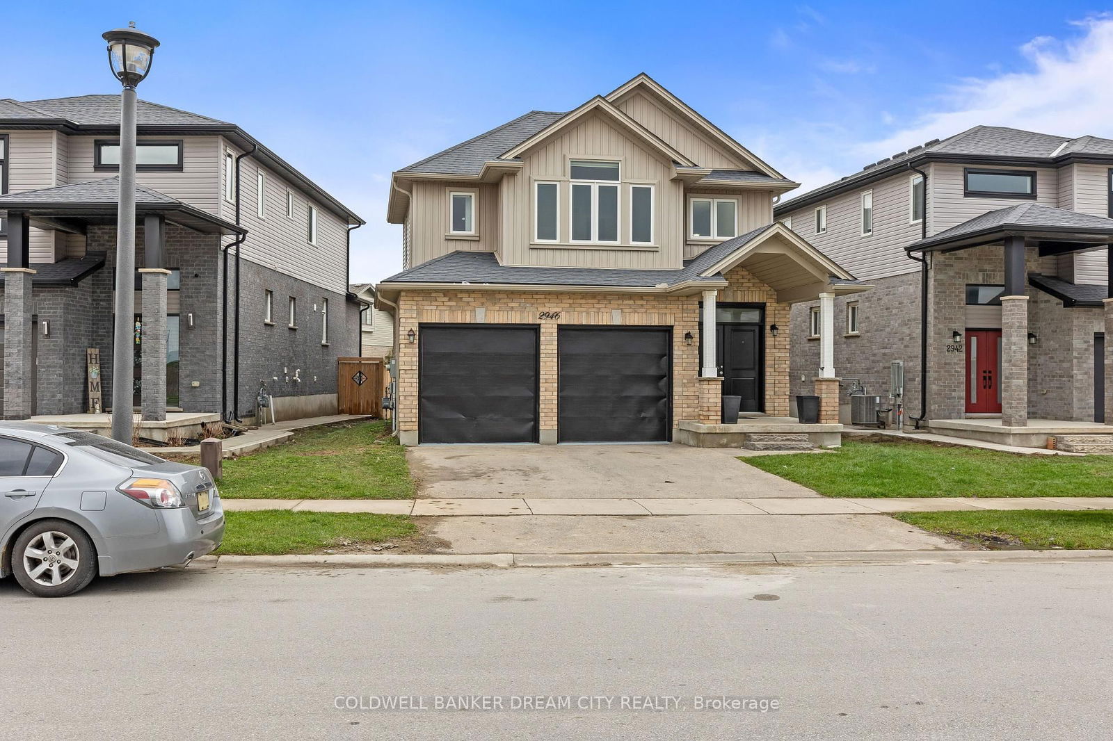 Detached House for sale at 2946 Tokala Trail, London North, North S, N6G 0S6 - MLS: X12097708