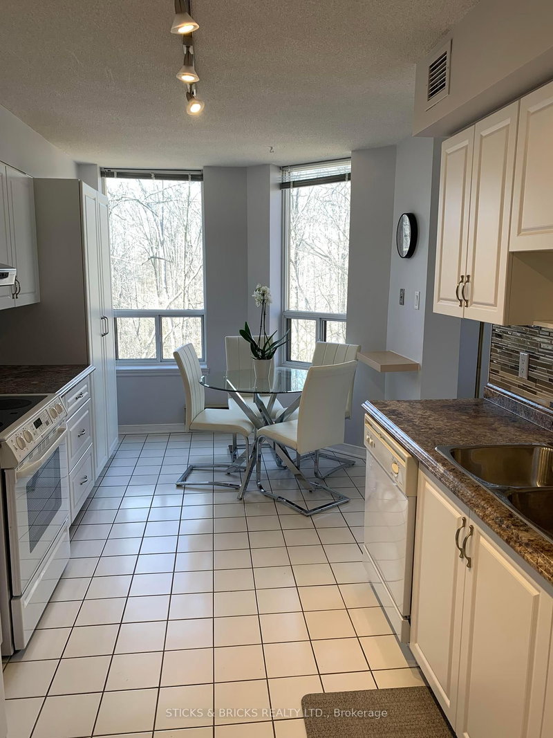 301 - 8111 Forest Glen Dr N, Niagara Falls, L2H 2Y7 | Image 2