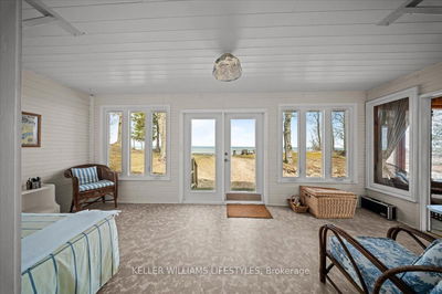 6626 EAST PARKWAY Dr, Lambton Shores - Lambton Shores image-0-3