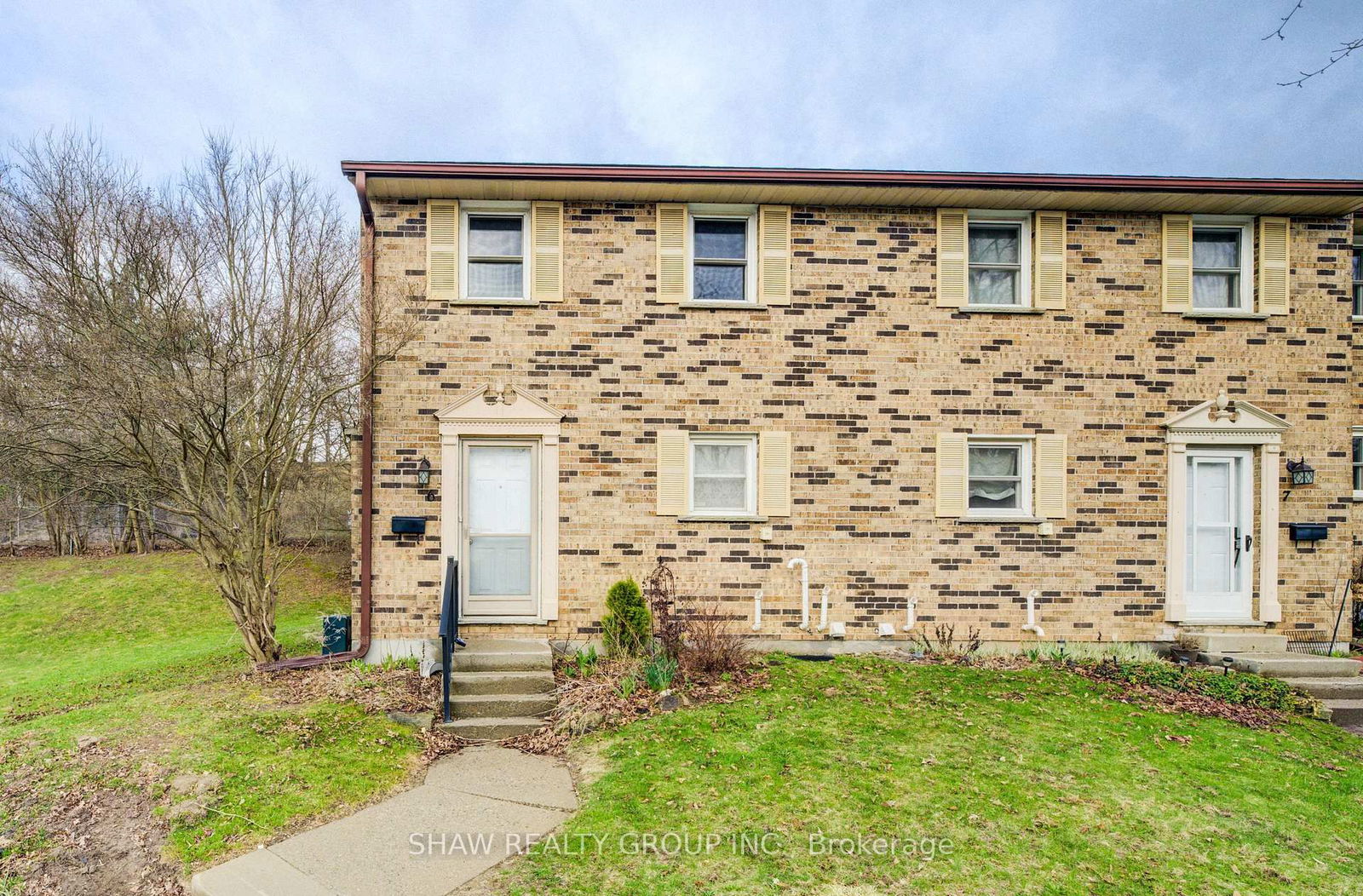 Listing Image 0