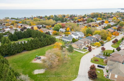 24 Jeanette Ave, Grimsby - Grimsby Beach image-0-2