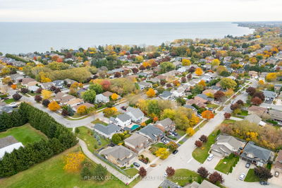 24 Jeanette Ave, Grimsby - Grimsby Beach image-0-3