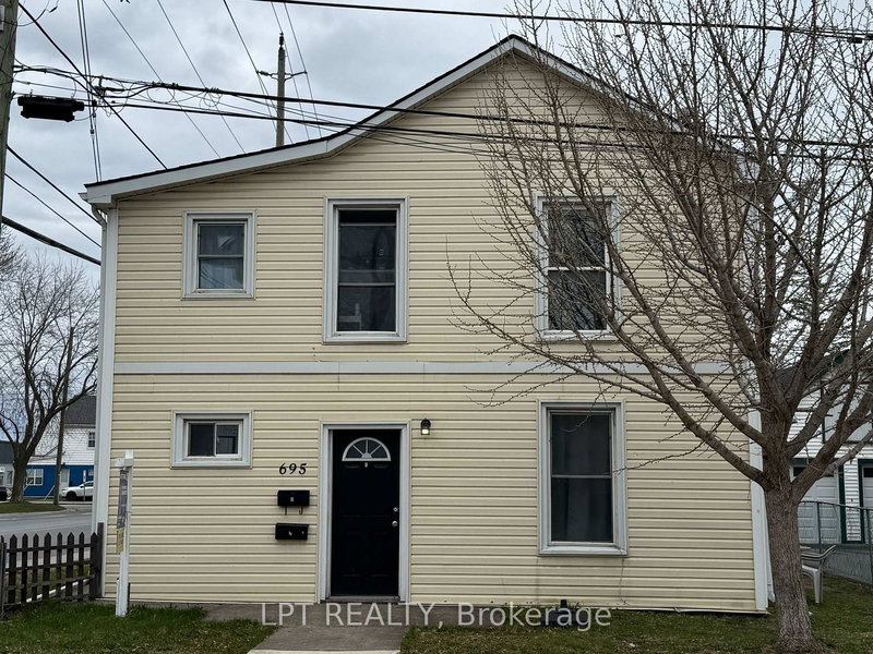 695 Victoria St, Kingston, K7K 4S6 | Image 2