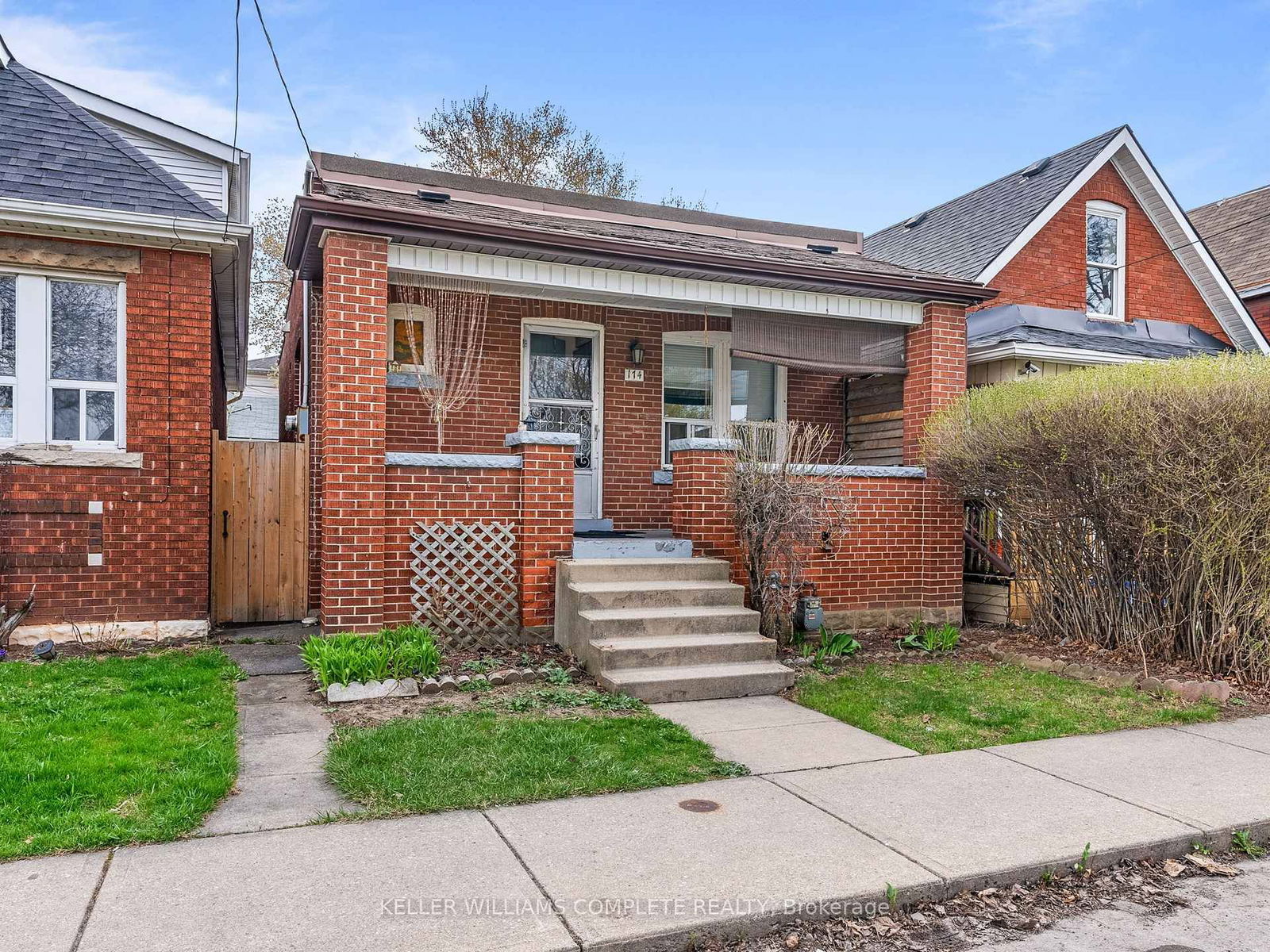 Detached House for sale at 174 Park Row, Hamilton, Crown Point, L8H 4G1 - MLS: X12098106