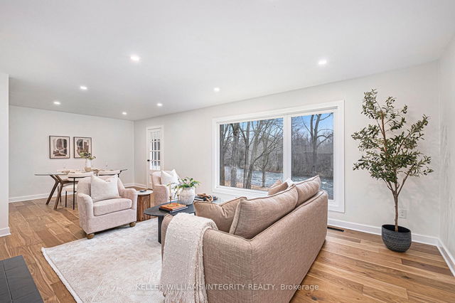 17 Lockview Road