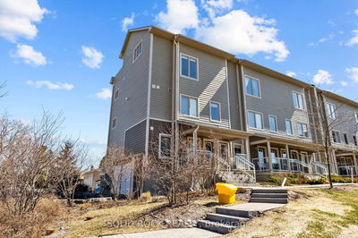22 Meach Private, Stittsville - Stittsville (South)